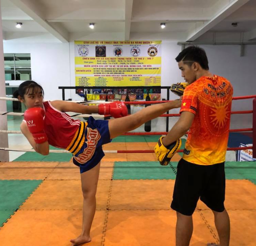 Lớp Kickboxing Cơ Bản